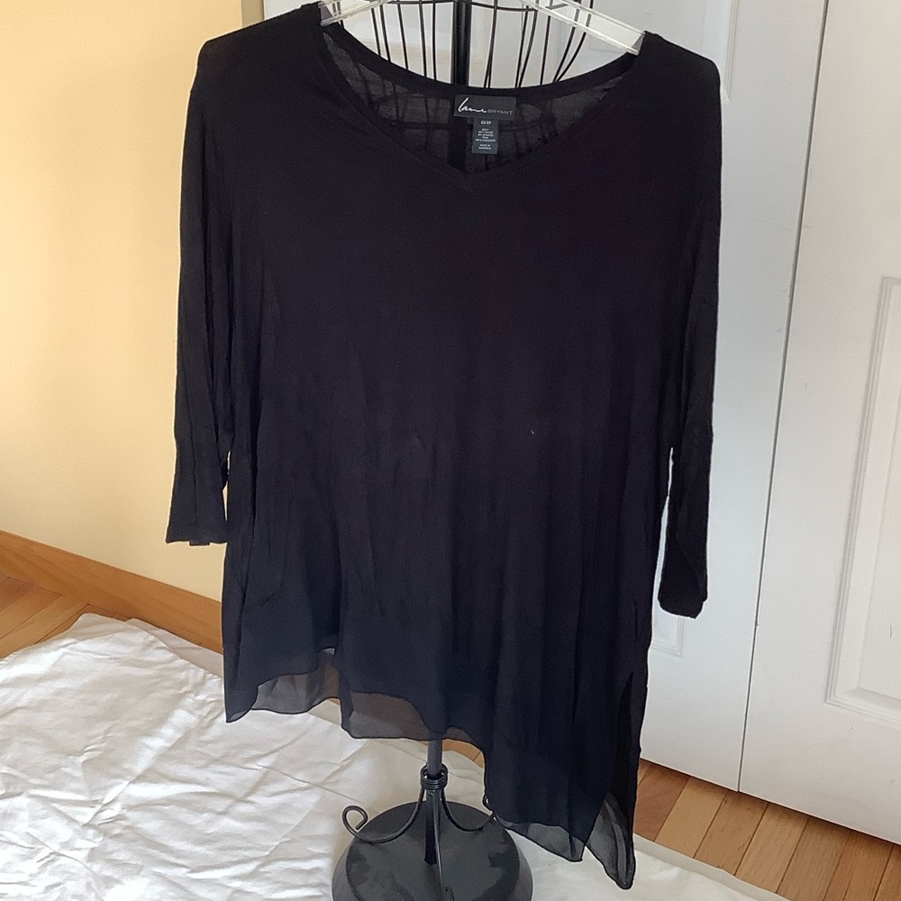 Lane Bryant longer top that can be worn with pants or leggings